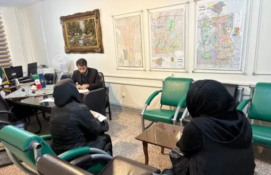 ملاقات مردمی شرق