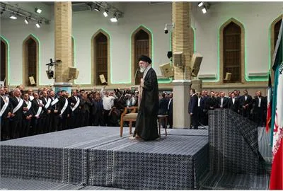 پشتیبانی-تمام-قد-رهبر-انقلاب-از-جامعه-کارگری