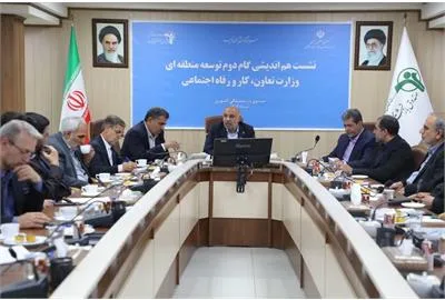 وزیر-تعاون-کار-و-رفاه-اجتماعی-در-نشست-هم-اندیشی-گام-دوم-توسعه-منطقه-ای