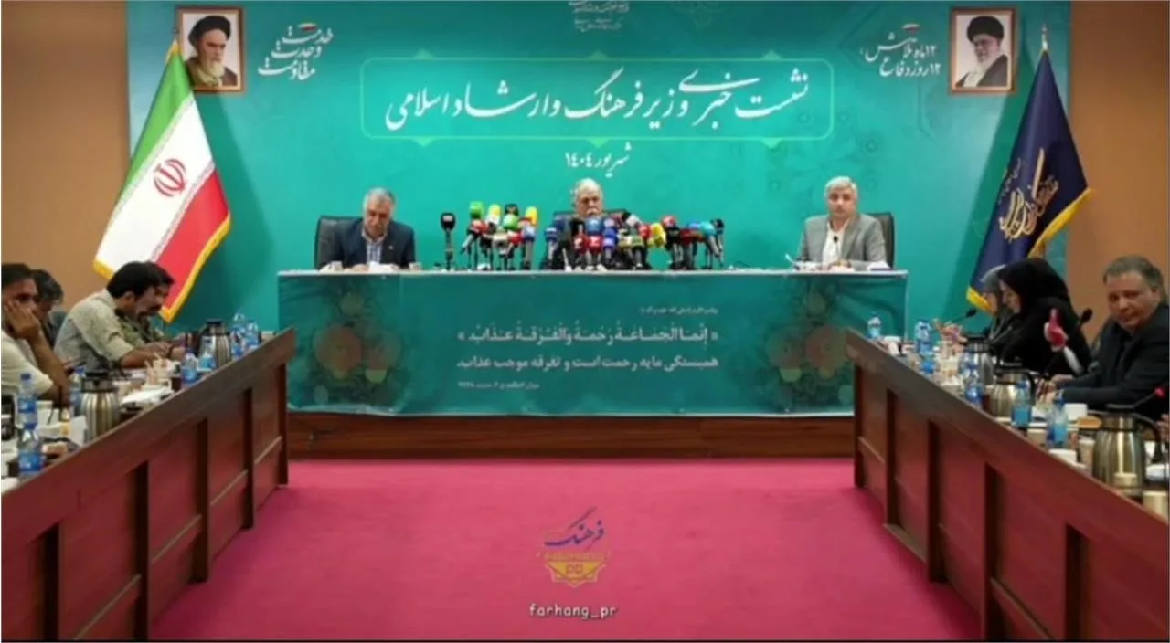 صالحی-وظیفه-رسانه-ملی-ایجاب-می-کند-نوعی-دیگر-درشیوه-تدبیر-و-مدیریت-نگاه-داشته-باشد